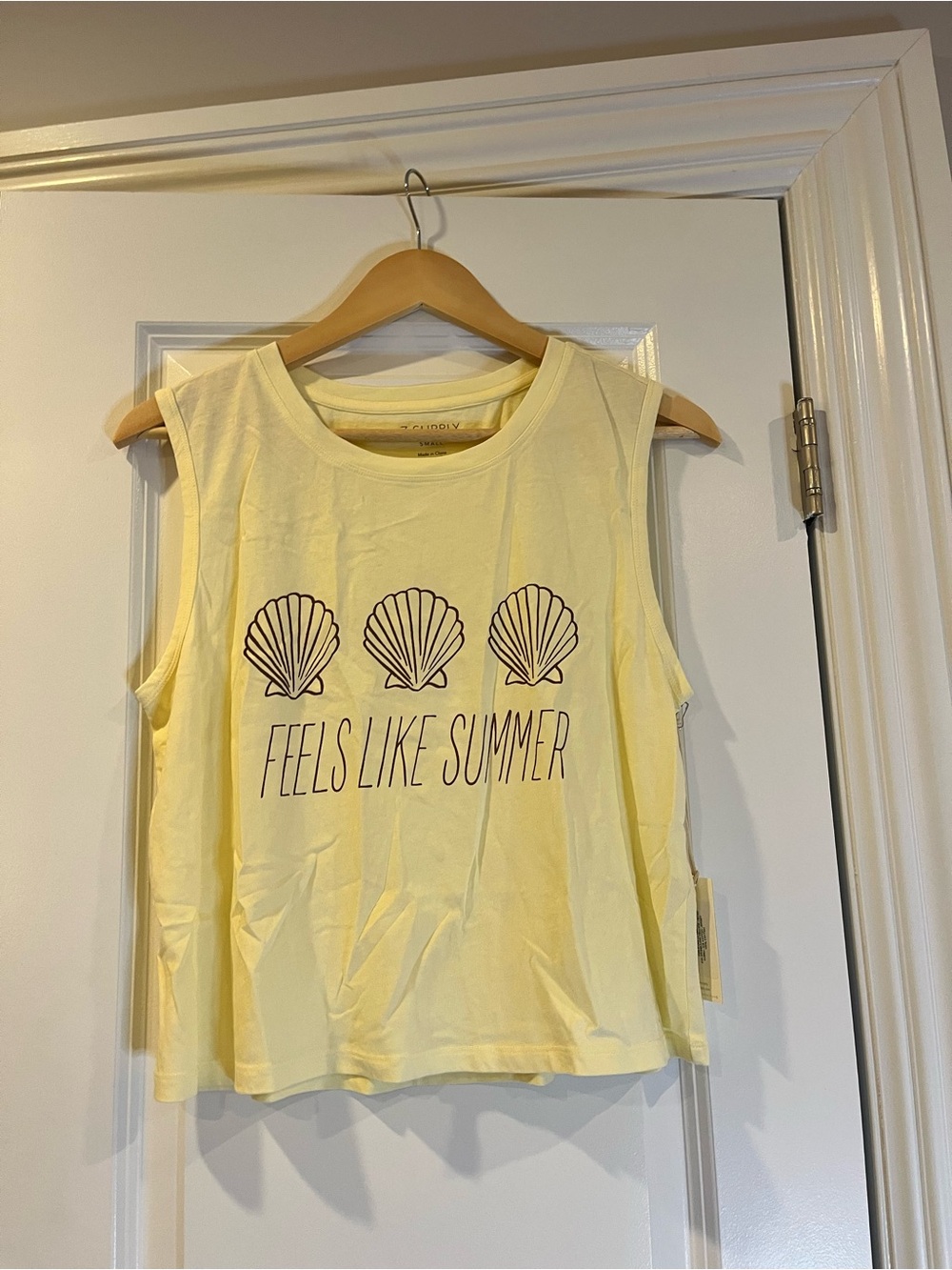 NWT Z Supply Feels Like Summer Yellow Shell Graphic Tank- small
